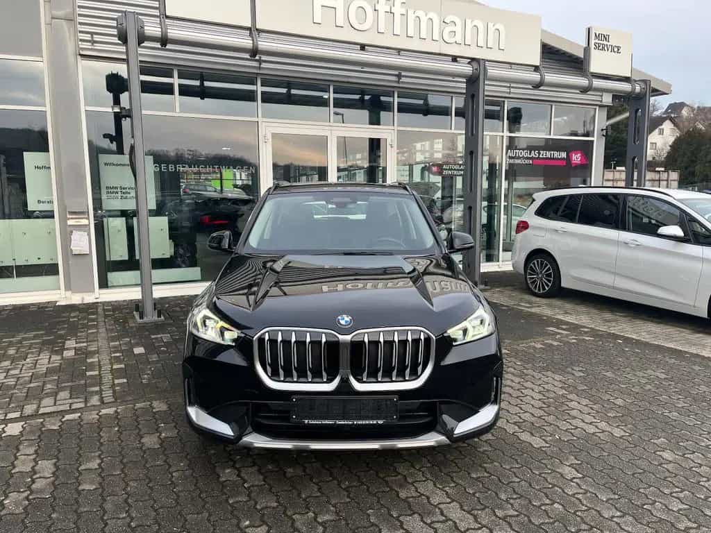 BMW X1 18dA sDrive U11 xLine Sportsitz/AHK/Panorama 02/2023-photo-2