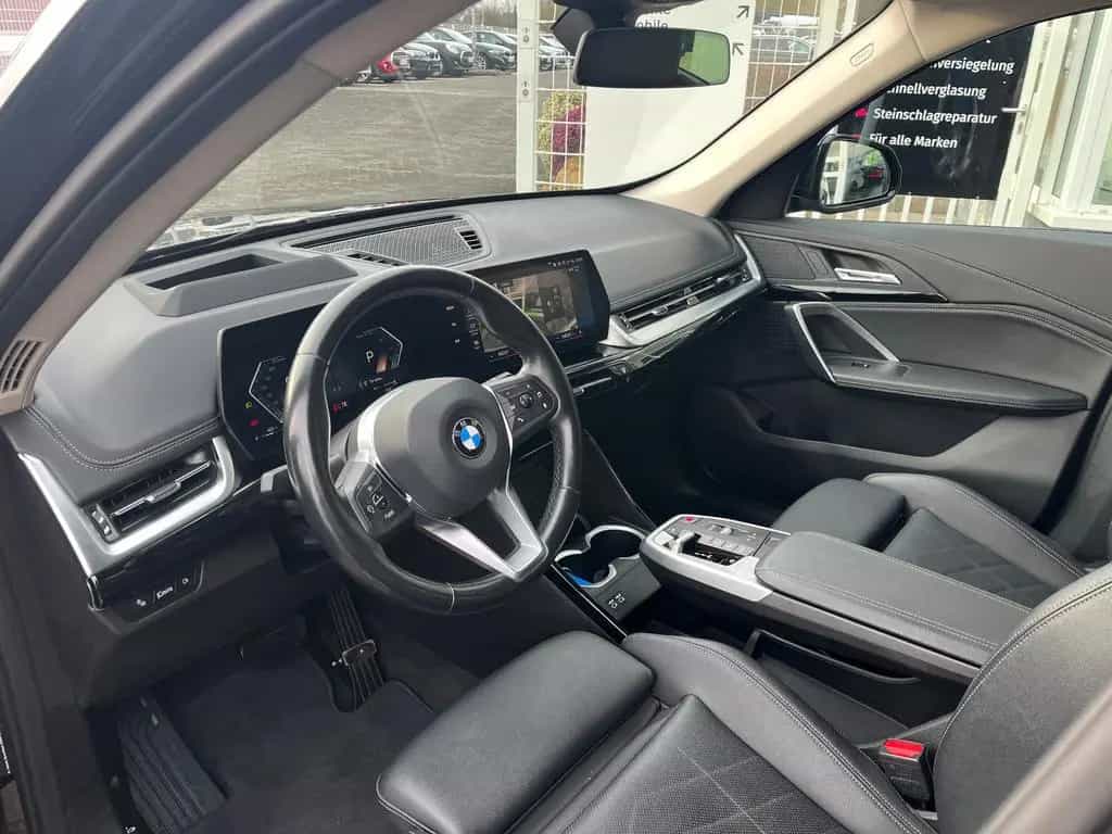 BMW X1 18dA sDrive U11 xLine Sportsitz/AHK/Panorama 02/2023-photo-7