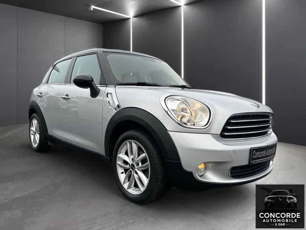 MINI Cooper Countryman/PDC/KLIMA/SHZ/MFL 5 Sitzer 03/2012-photo-2
