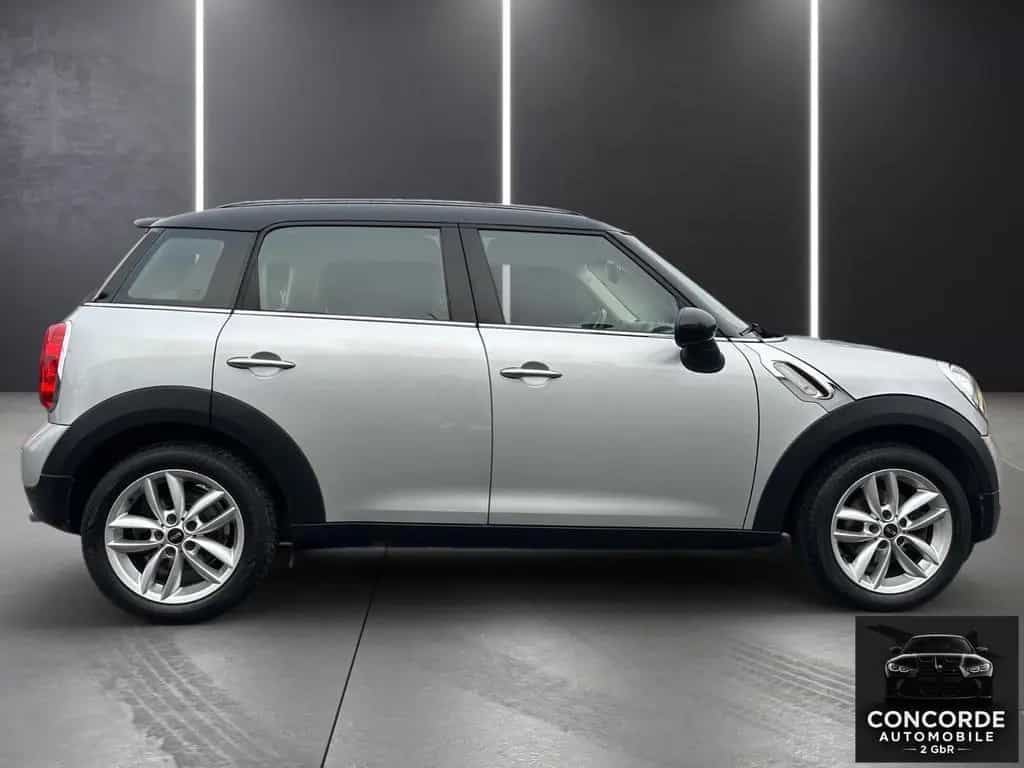 MINI Cooper Countryman/PDC/KLIMA/SHZ/MFL 5 Sitzer 03/2012-photo-3