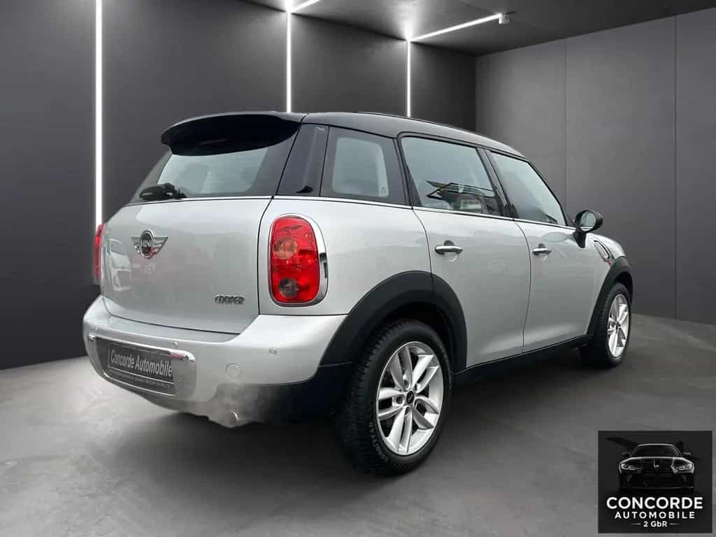 MINI Cooper Countryman/PDC/KLIMA/SHZ/MFL 5 Sitzer 03/2012-photo-4