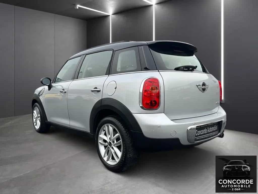MINI Cooper Countryman/PDC/KLIMA/SHZ/MFL 5 Sitzer 03/2012-photo-6