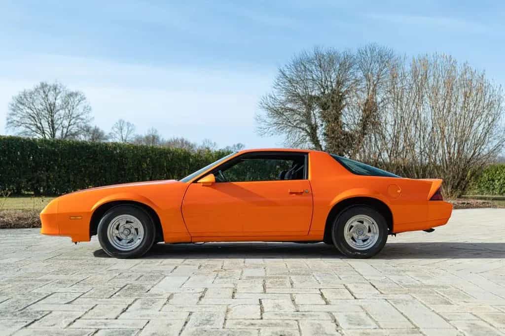 Chevrolet Camaro III Z28 5.0 V8 - CHE00021 01/1992-photo-1