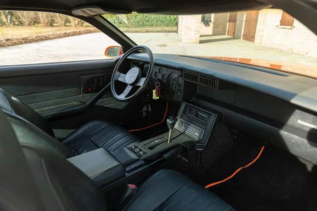 Chevrolet Camaro III Z28 5.0 V8 - CHE00021 01/1992-photo-12