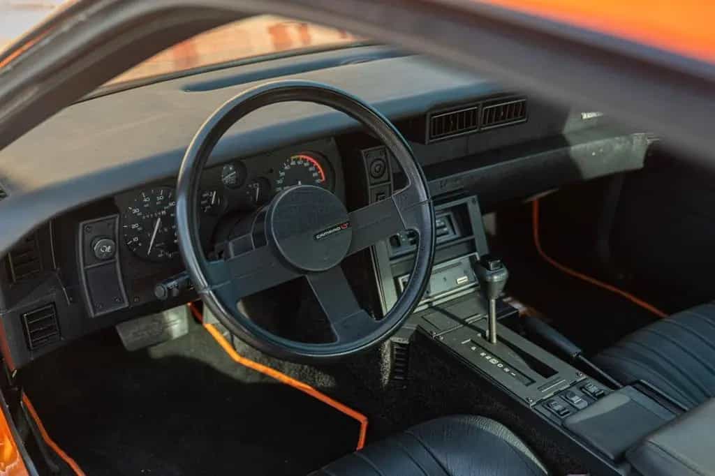 Chevrolet Camaro III Z28 5.0 V8 - CHE00021 01/1992-photo-14