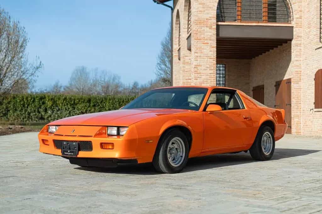 Chevrolet Camaro III Z28 5.0 V8 - CHE00021 01/1992-photo-2
