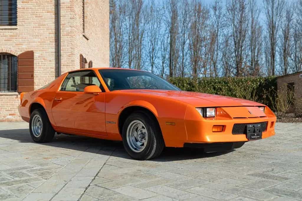 Chevrolet Camaro III Z28 5.0 V8 - CHE00021 01/1992-photo-3