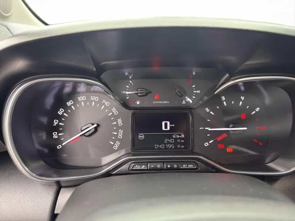 Citroën C3 Aircross PureTech 110*Rückfahrkamera mit 180° 08/2021-photo-12