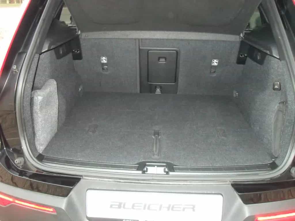 Volvo XC40 B4 Plus Black Edition | 360° | Pamora. 03/2025-photo-16