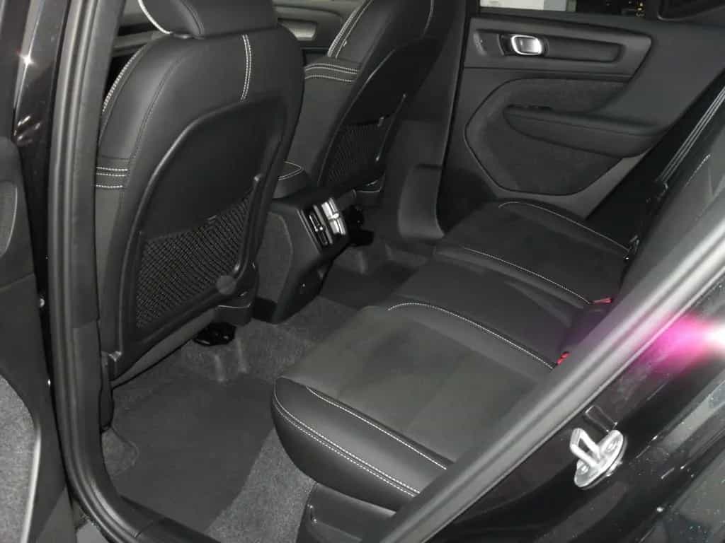 Volvo XC40 B4 Plus Black Edition | 360° | Pamora. 03/2025-photo-18