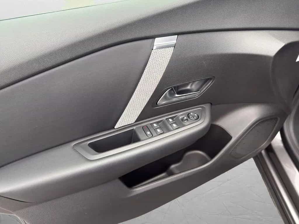 Citroën C4 PureTech 130 S&S EAT8 Shine*Kälte-Paket* 12/2021-photo-10