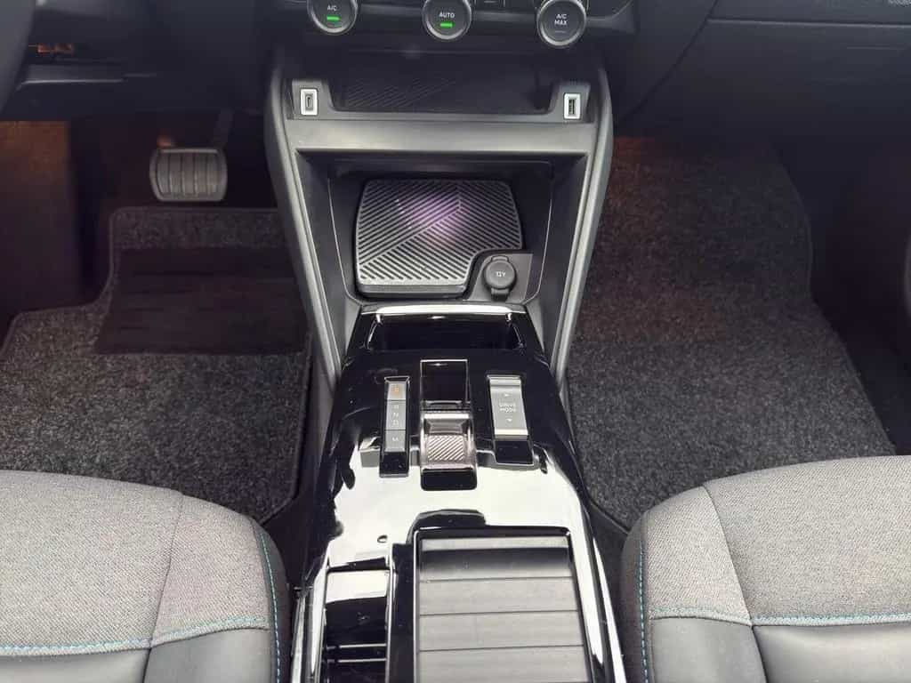 Citroën C4 PureTech 130 S&S EAT8 Shine*Kälte-Paket* 12/2021-photo-15