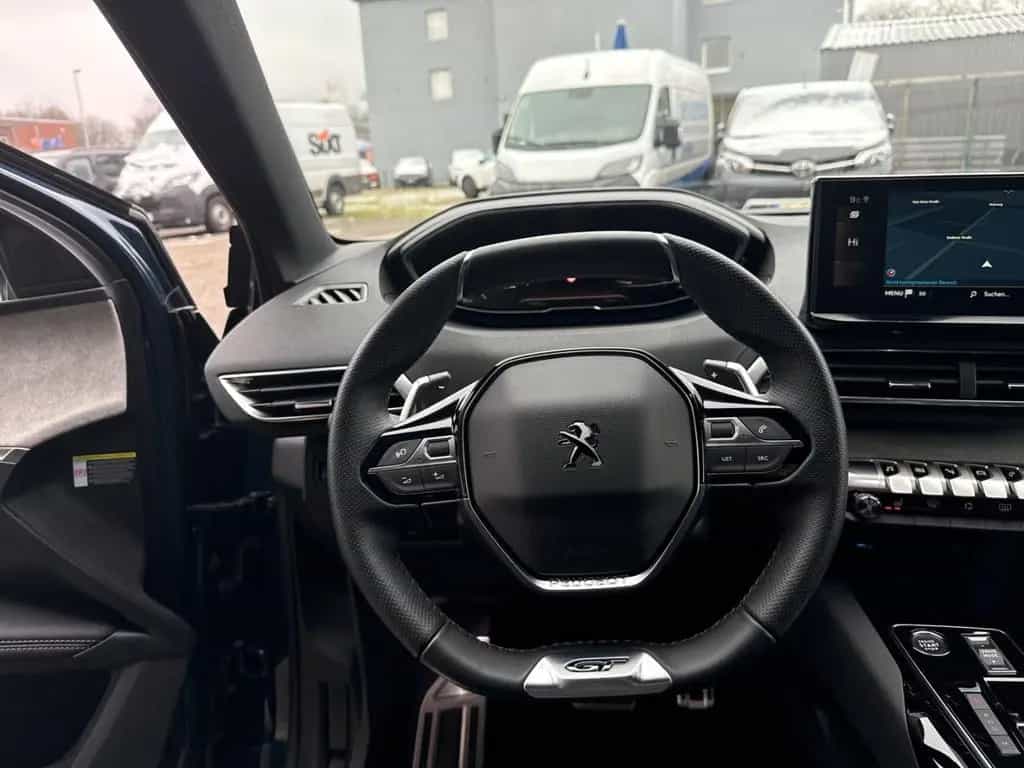 Peugeot 3008 Hybrid 136 GT Navi Digitales Cockpit LED AC 01/2024-photo-13