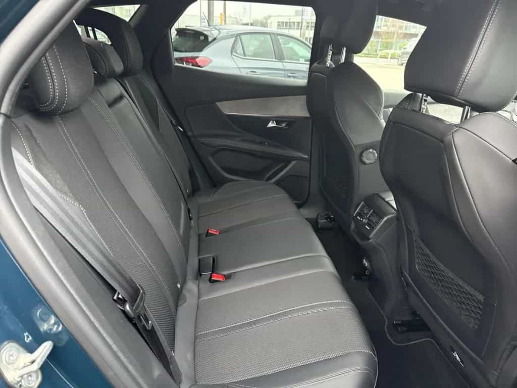 Peugeot 3008 Hybrid 136 GT Navi Digitales Cockpit LED AC 01/2024-photo-20