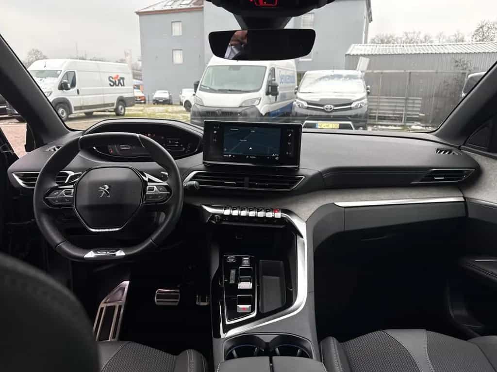 Peugeot 3008 Hybrid 136 GT Navi Digitales Cockpit LED AC 01/2024-photo-9