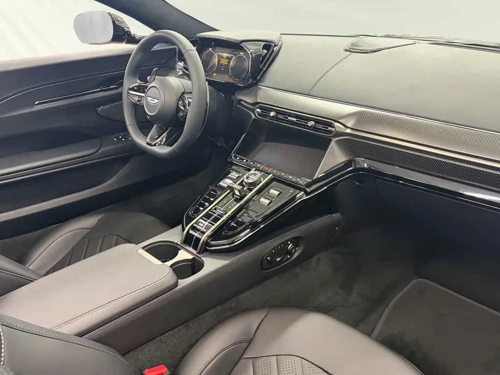 Aston Martin V8 Vantage Roadster S/BRD/Carbon/Voll-Leder 04/2026-photo-8