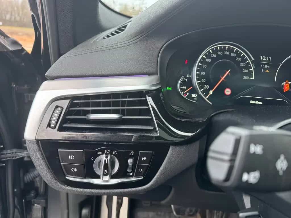 BMW 5 Series 540i Touring 340PS xDrive M-Sport 16544 08/2018-photo-16