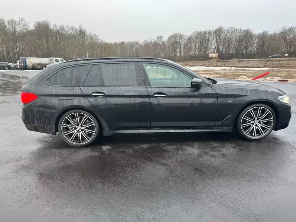 BMW 5 Series 540i Touring 340PS xDrive M-Sport 16544 08/2018-photo-3