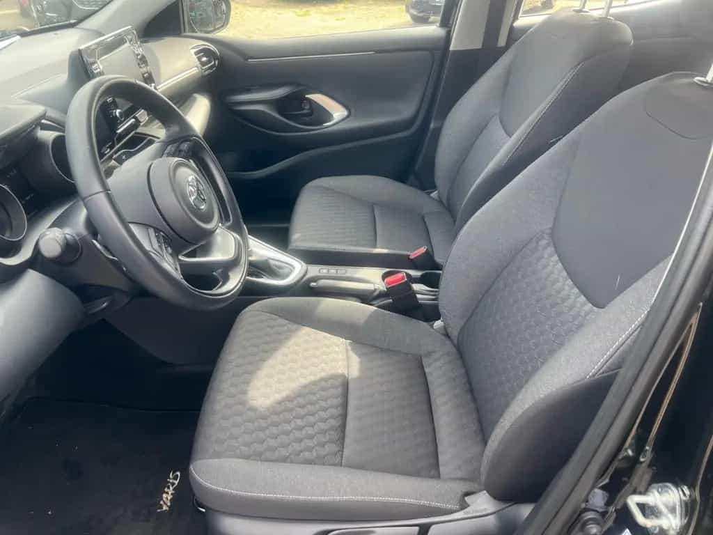 Toyota Yaris 1.5 VVT-iE Automatik Team Deutschland 03/2022-photo-11