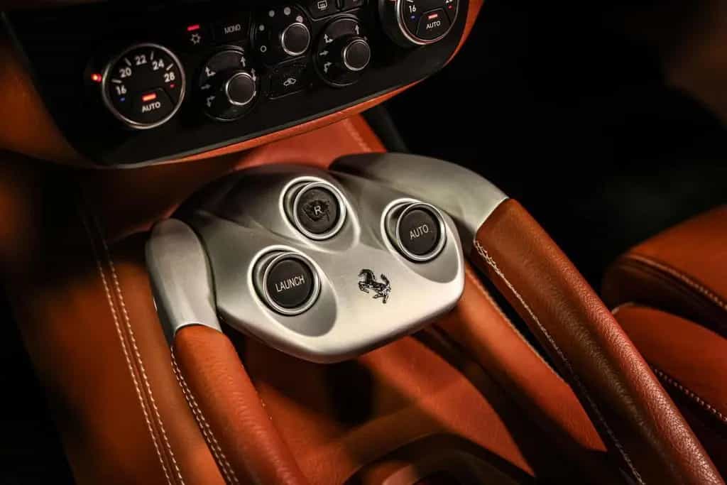 Ferrari FF 6.3 V12|Dealer ondh.|Lift|ventilatie|cruise|S 10/2012-photo-48