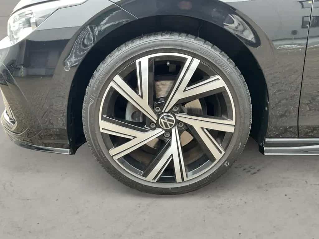 Volkswagen Golf VIII 1.5 TSI R-Line AHK Kamera Pano 01/2021-photo-13