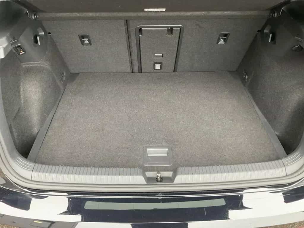 Volkswagen Golf VIII 1.5 TSI R-Line AHK Kamera Pano 01/2021-photo-15