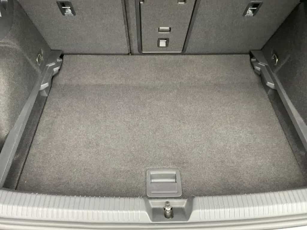 Volkswagen Golf VIII 1.5 TSI R-Line AHK Kamera Pano 01/2021-photo-16
