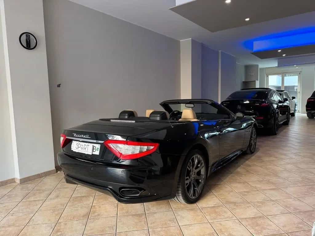 Maserati GranCabrio Sport 4.7 V8 08/2012-photo-10
