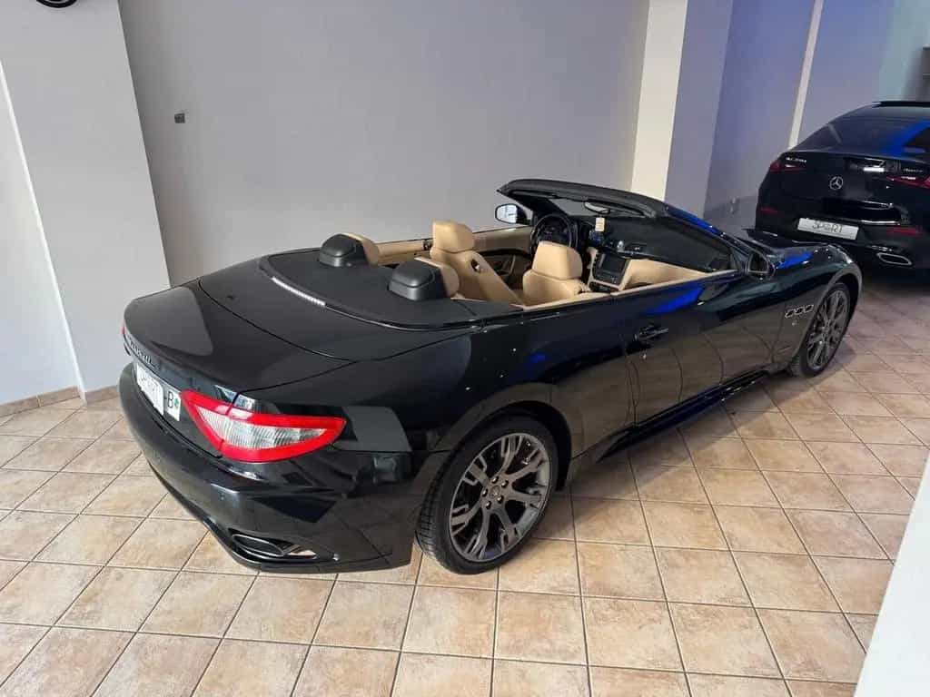 Maserati GranCabrio Sport 4.7 V8 08/2012-photo-11