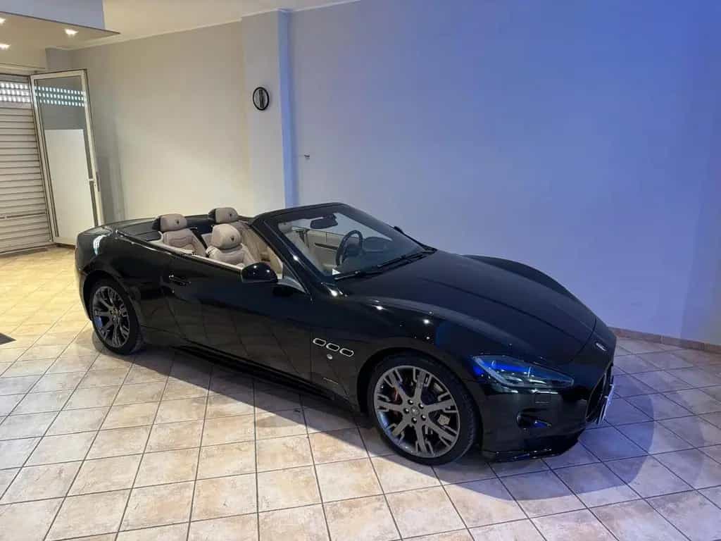 Maserati GranCabrio Sport 4.7 V8 08/2012-photo-3