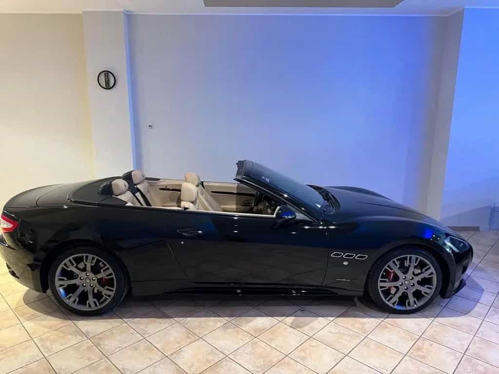 Maserati GranCabrio Sport 4.7 V8 08/2012-photo-8