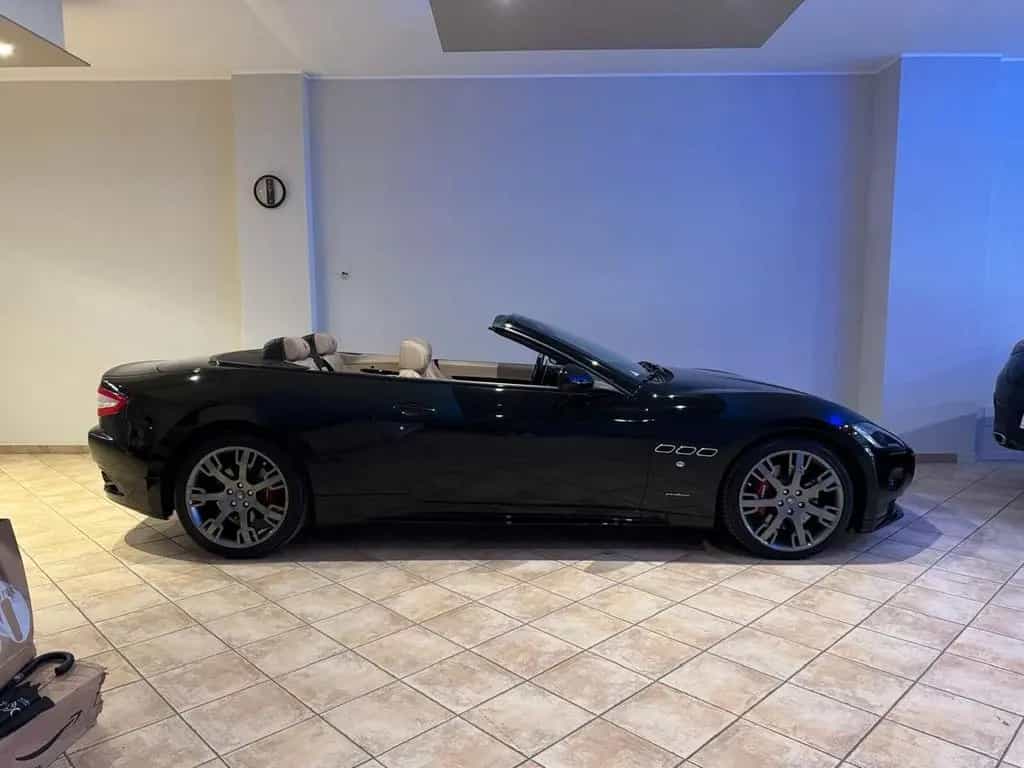 Maserati GranCabrio Sport 4.7 V8 08/2012-photo-9