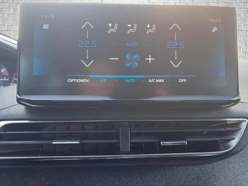 Peugeot 3008 PureTech 130 EAT8 Allure Pack Navi 11/2023-photo-15