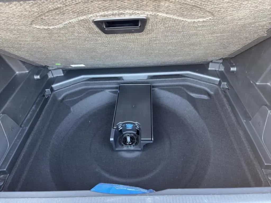 Peugeot 3008 PureTech 130 EAT8 Allure Pack Navi 11/2023-photo-26