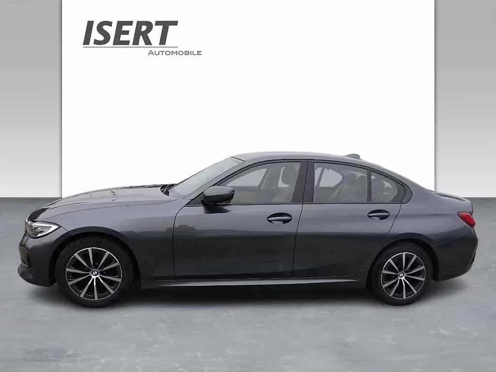 BMW 320 d Lim. Sport Line A. +RFK-LIVE PROF.+DAB 06/2021-photo-10