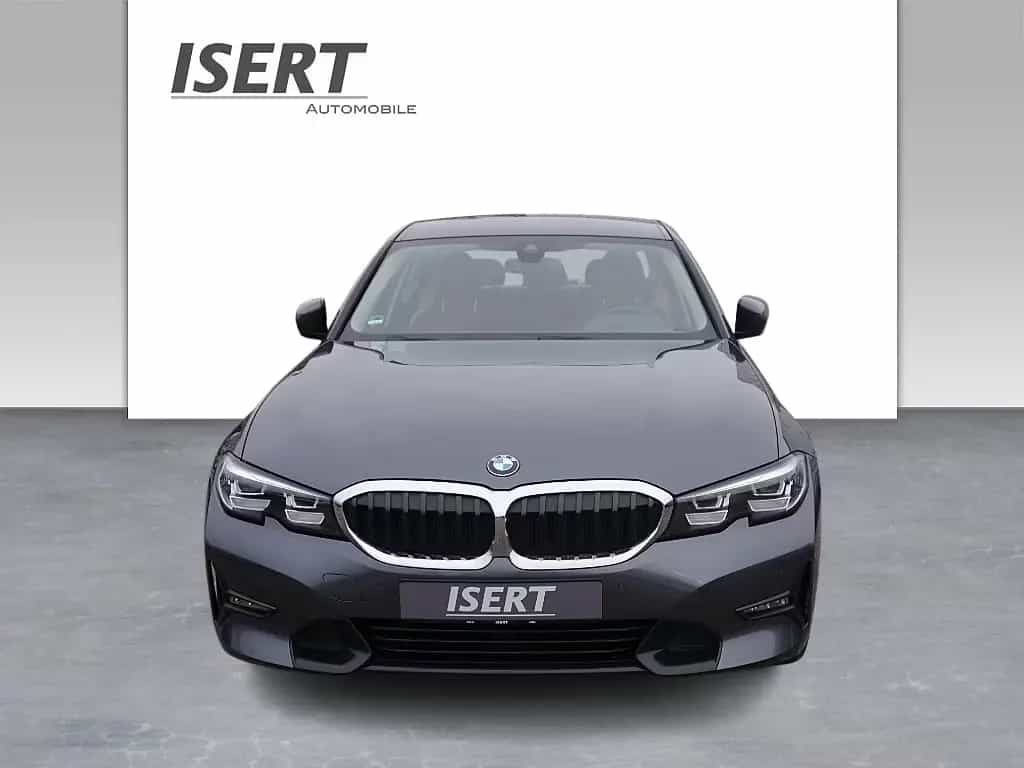 BMW 320 d Lim. Sport Line A. +RFK-LIVE PROF.+DAB 06/2021-photo-11