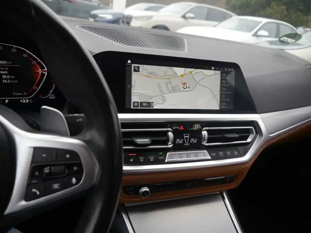BMW 320 d Lim. Sport Line A. +RFK-LIVE PROF.+DAB 06/2021-photo-17