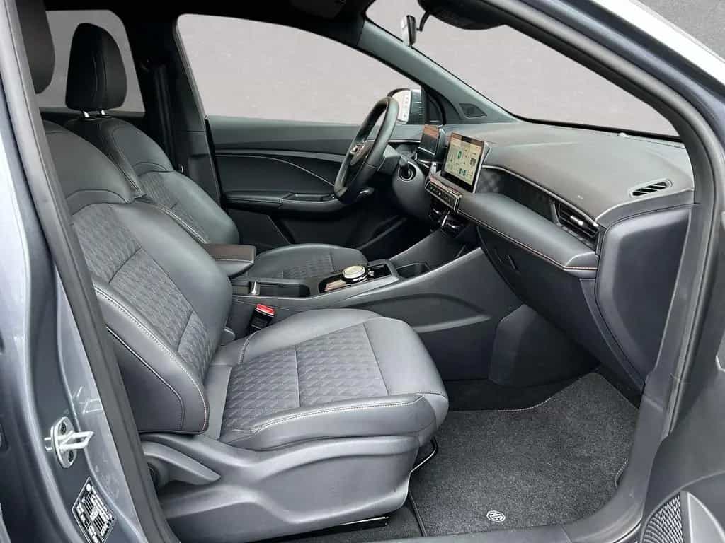 MG MG3 Hybrid+ Luxury / 360°Kamera / Sitzheizung / 12/2024-photo-2