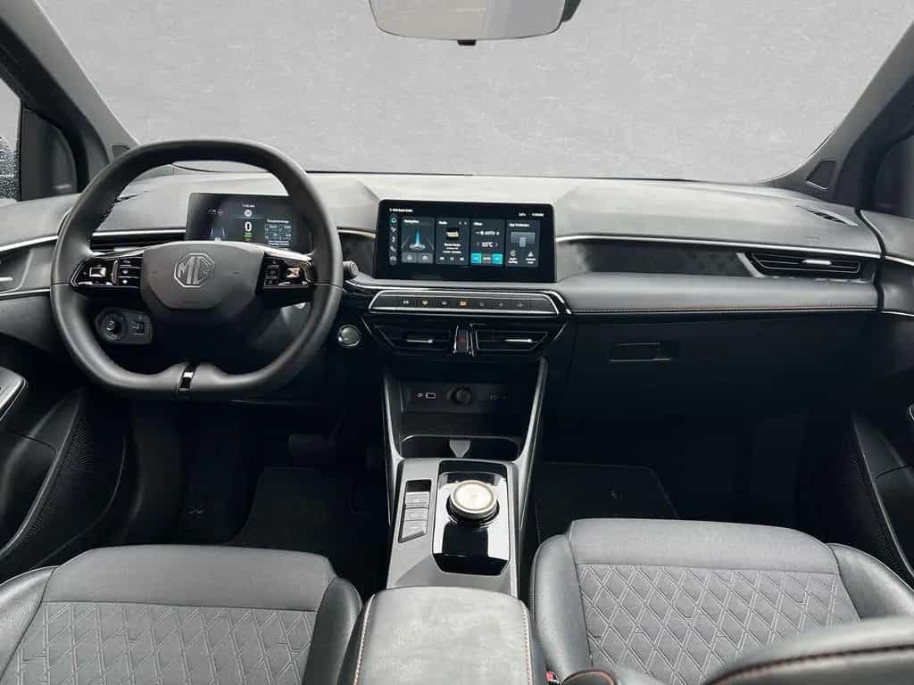 MG MG3 Hybrid+ Luxury / 360°Kamera / Sitzheizung / 12/2024-photo-3