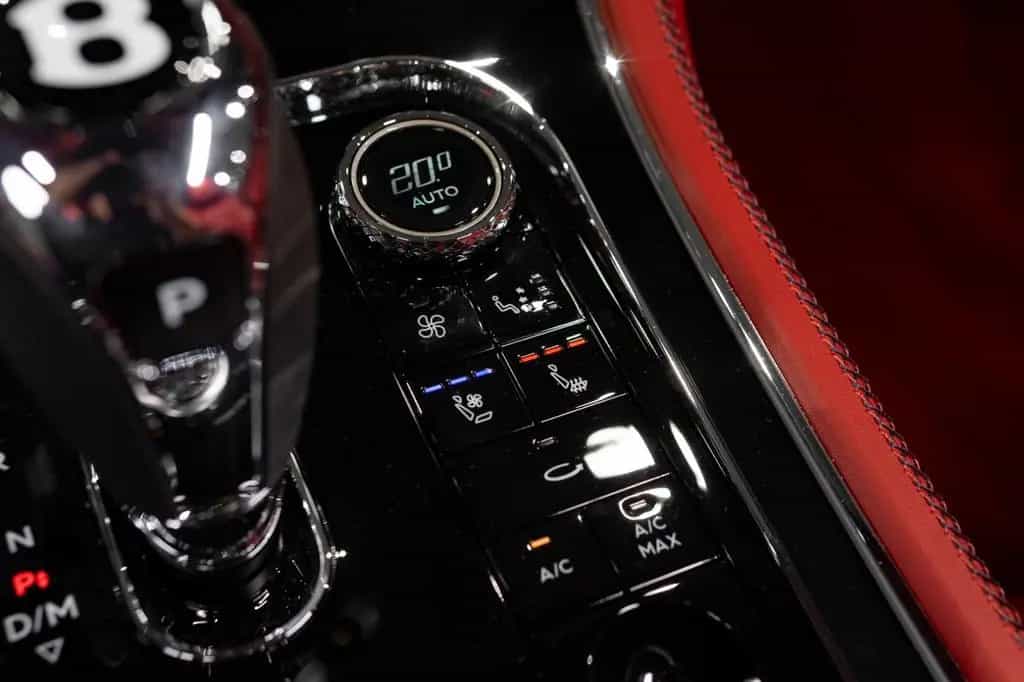 Bentley Continental GT S°NIGHT°HUD°PANO°MATRIXLED°MASS° 03/2023-photo-16