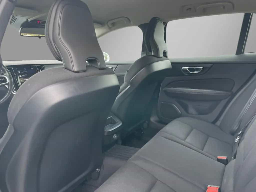 Volvo V60 Kombi Momentum Core*Buisness*CarPlay*1.Hand* 07/2020-photo-22
