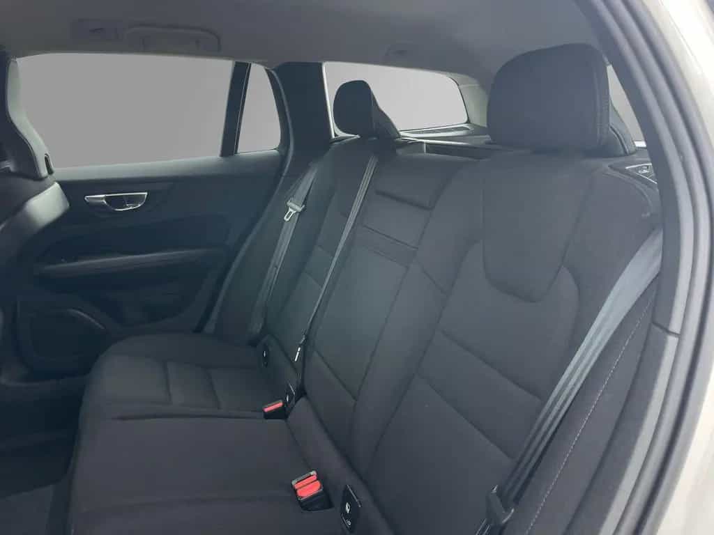 Volvo V60 Kombi Momentum Core*Buisness*CarPlay*1.Hand* 07/2020-photo-24