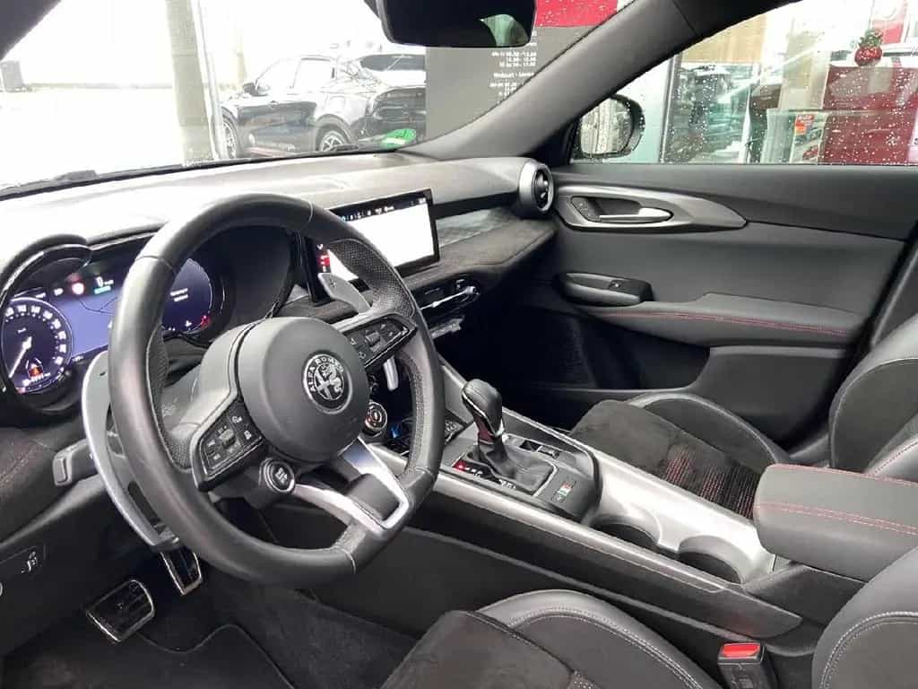 Alfa Romeo Tonale Veloce 01/2024-photo-6