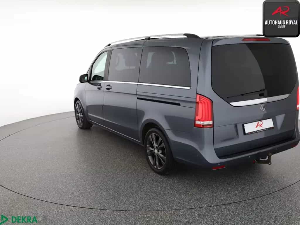 Mercedes-Benz V-Class 220 d LANG 6 SITZE PANO,BURMESTER,STANDHEIZUNG 02/2018-photo-2