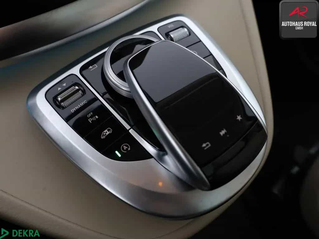 Mercedes-Benz V-Class 220 d LANG 6 SITZE PANO,BURMESTER,STANDHEIZUNG 02/2018-photo-22