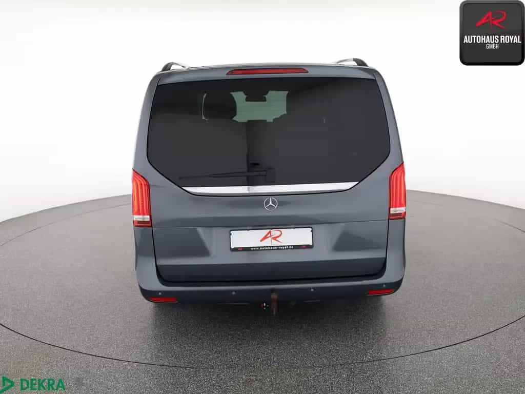 Mercedes-Benz V-Class 220 d LANG 6 SITZE PANO,BURMESTER,STANDHEIZUNG 02/2018-photo-3