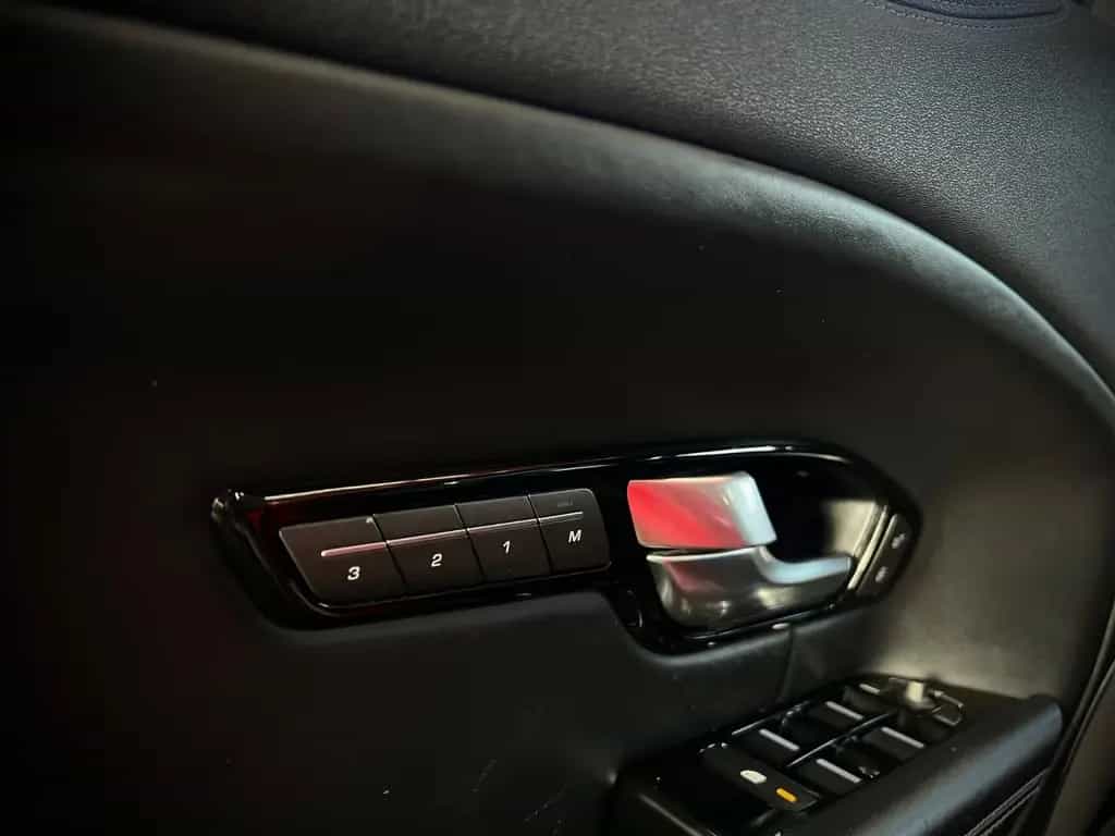 Land Rover Range Rover Rover Evoque HSE Dynamic|LED|MERIDIAN|PANO 03/2016-photo-23