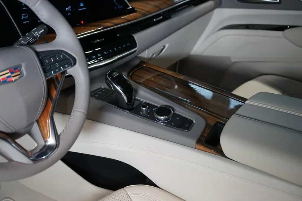 Cadillac Escalade *ESV*NIGHT-V*PANO*HUD*AKG*103.719€ NETTO 01/2026-photo-13