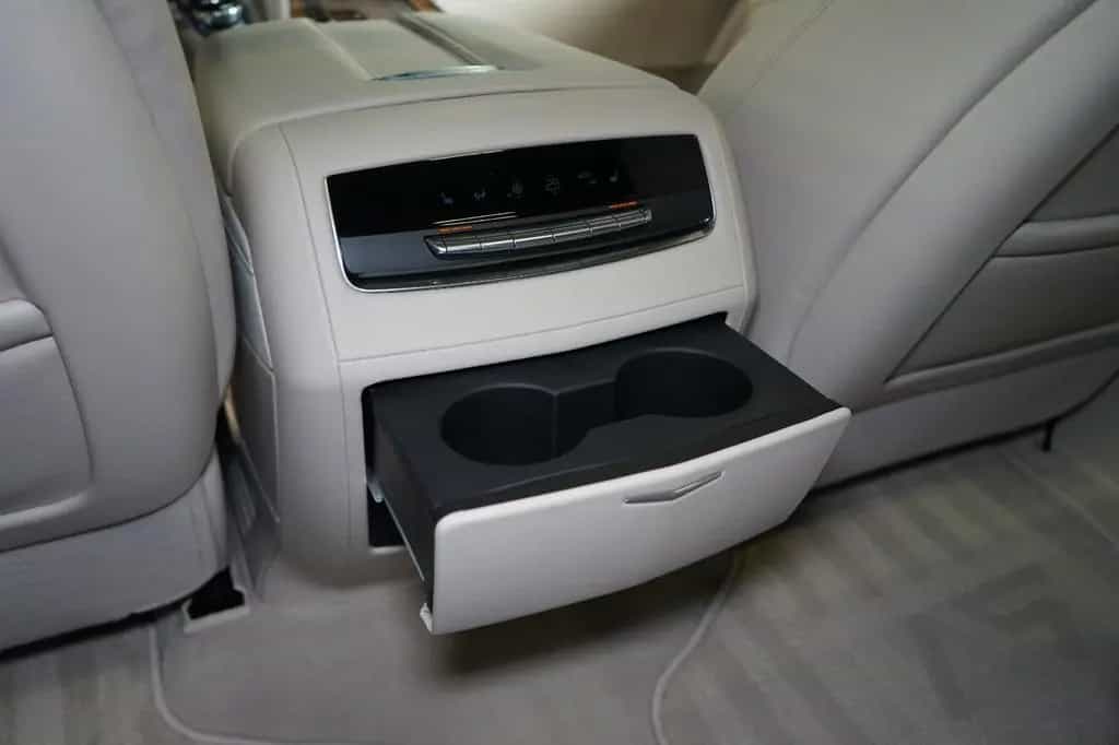 Cadillac Escalade *ESV*NIGHT-V*PANO*HUD*AKG*103.719€ NETTO 01/2026-photo-18