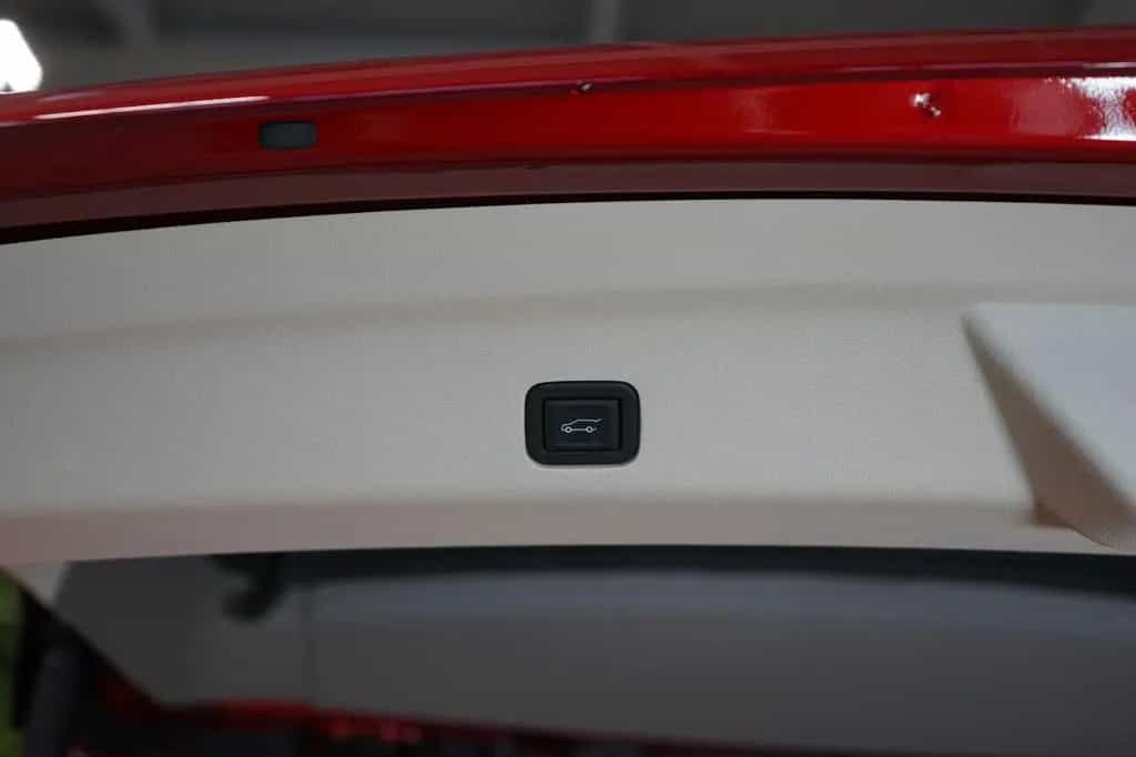Cadillac Escalade *ESV*NIGHT-V*PANO*HUD*AKG*103.719€ NETTO 01/2026-photo-24